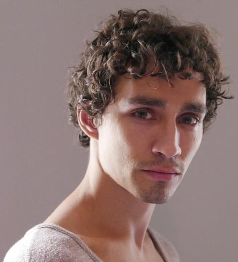 Aza va Tahsin uri Valtana